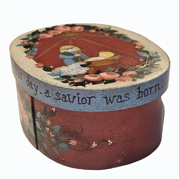 Hand Painted Artist Signed Oval Shaker Box Nativity Scene 6" x 4.75" - Picture 1 of 14